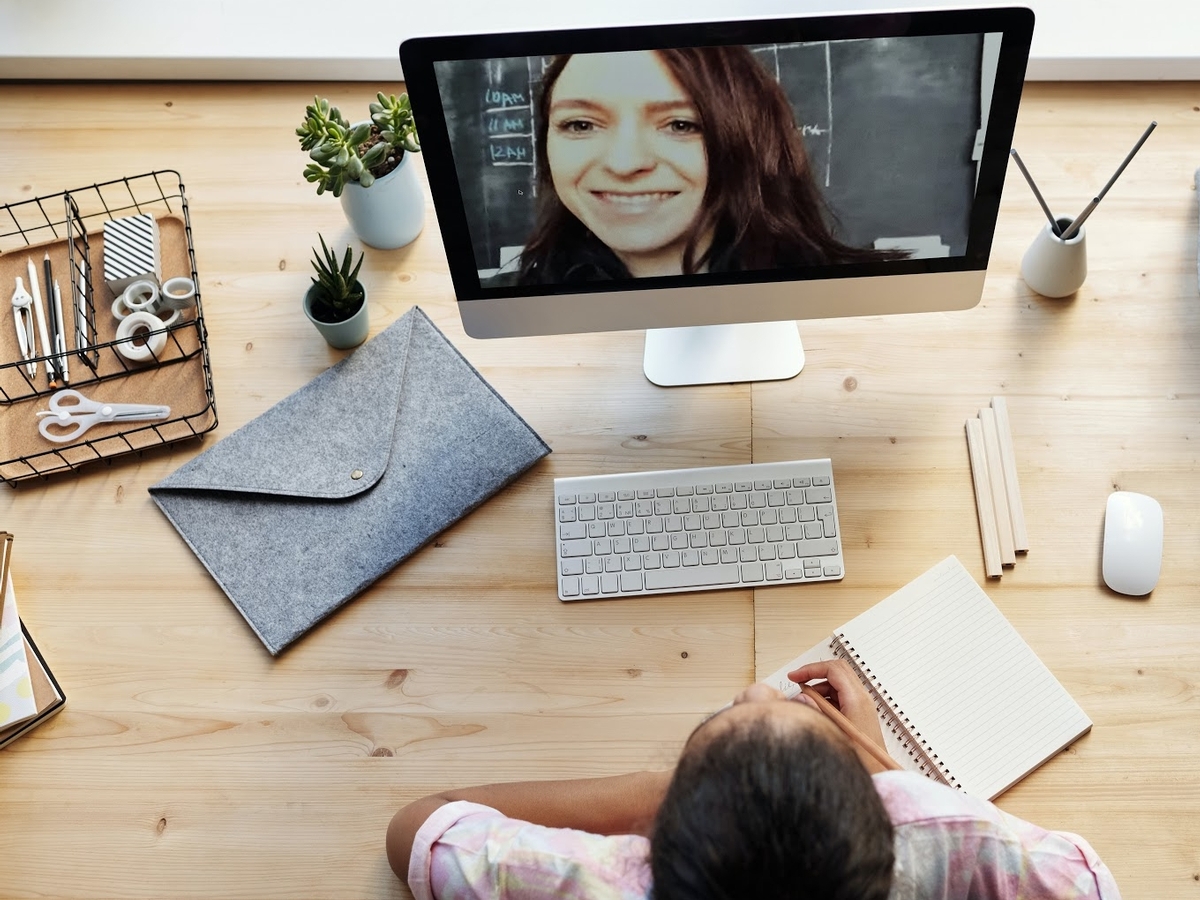 distance learning, home workspace setup